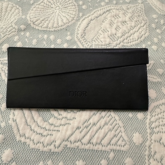 Luxury Dior sunglasses - Picture 5 of 8